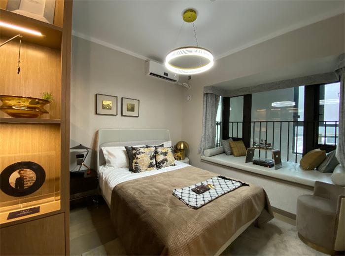 实地踩盘大反转!万科翡翠中央pk阳光城光明未来悦,胜者是它?