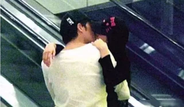 替父还债的女星嫁给70岁的男人,替父还债的富豪