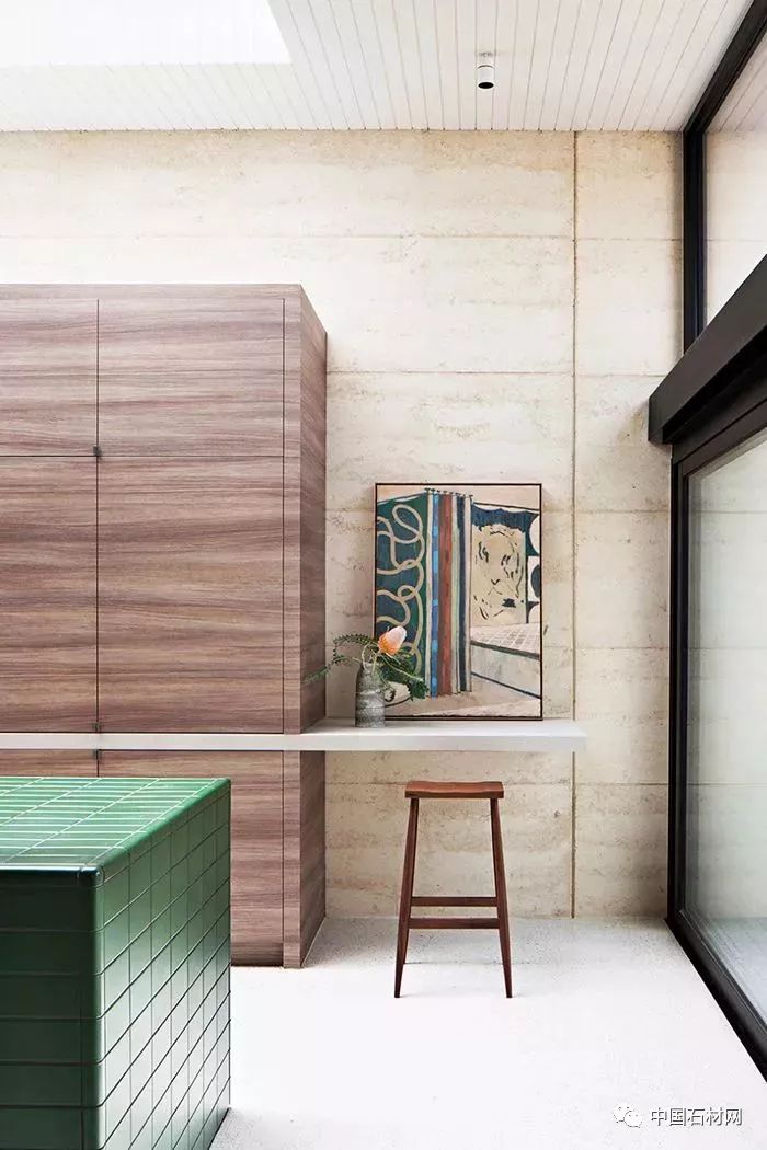 米黄色大理石小块装饰效果,灰色大理石装饰给人的感觉