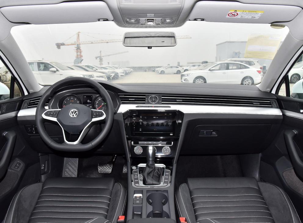 顶配速腾和低配迈腾怎么选,预算17万买二手车推荐