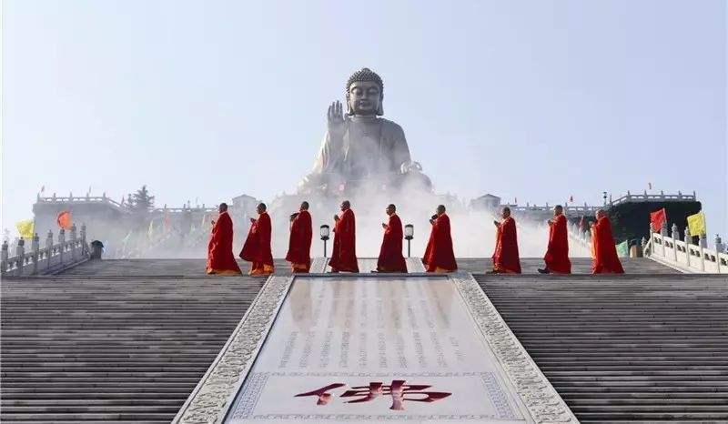 烟台龙口南山大佛景区,烟台龙口南山学院