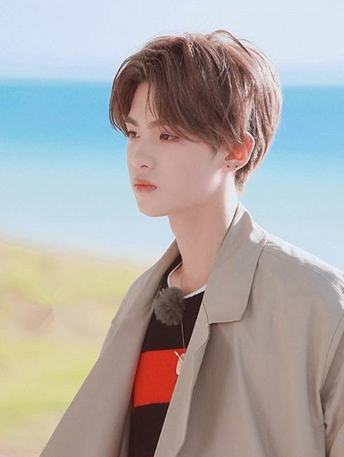 边伯贤对待私生和粉丝的态度,边伯贤谈粉丝和私生饭的区别