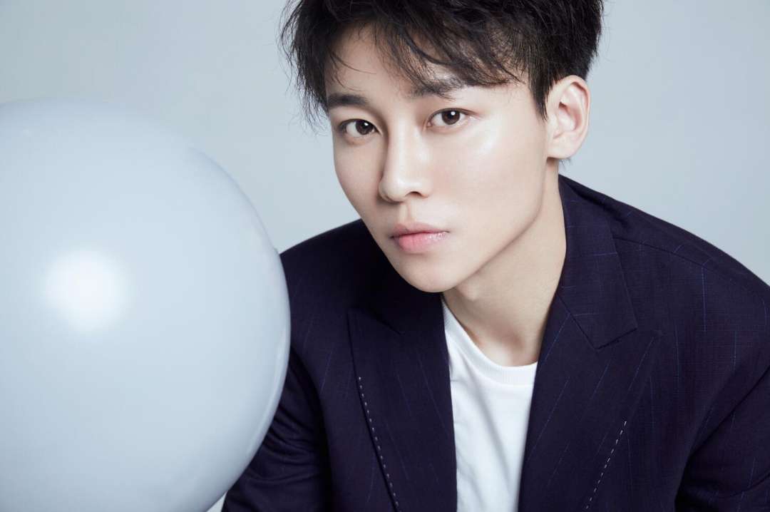 刘奕君现任老婆个人资料,刘奕君吕梓媛节目