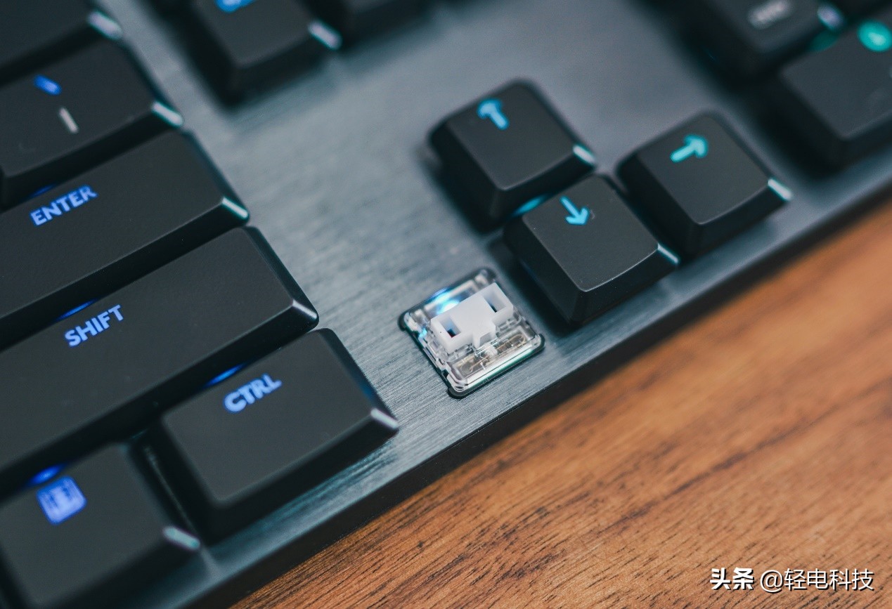 罗技G913无线机械键盘评测,罗技mxmechanical和罗技g913
