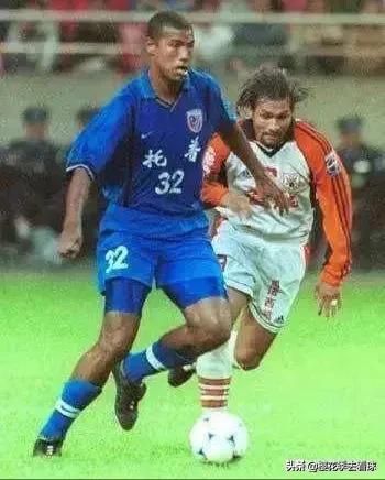 上海申花职业化球衣全记录,上海申花最新外援名单