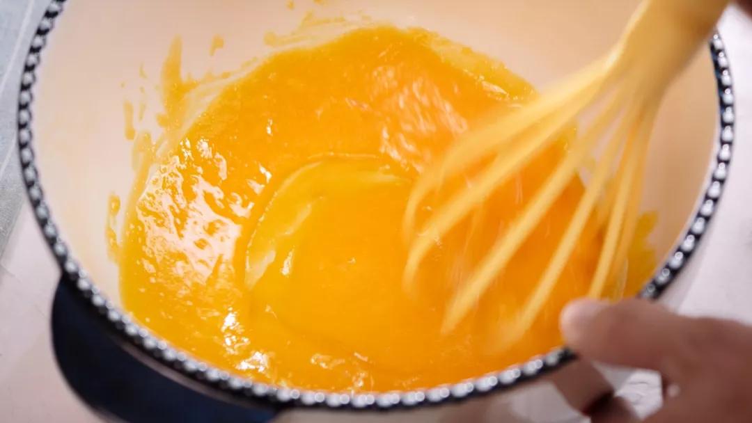 电饭煲生存指南，一键做一只番茄饭+蜜汁鸡翅+香软蛋糕