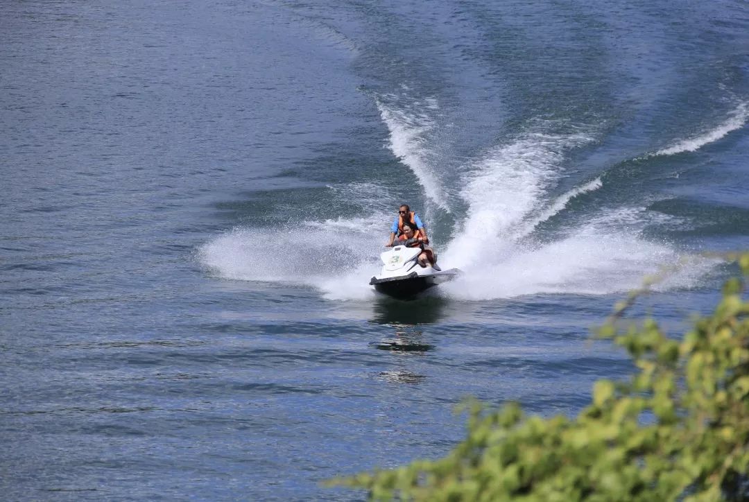 千岛湖-听说这人少景美的地方是杭州的后花园？