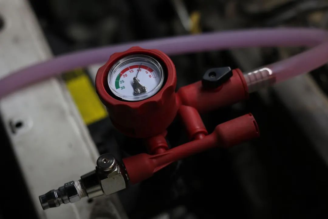 老塞纳翻新修复,二手塞纳全车翻新整备