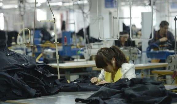 开服装店一年5万回本,投资8万的实体店一年赚50万