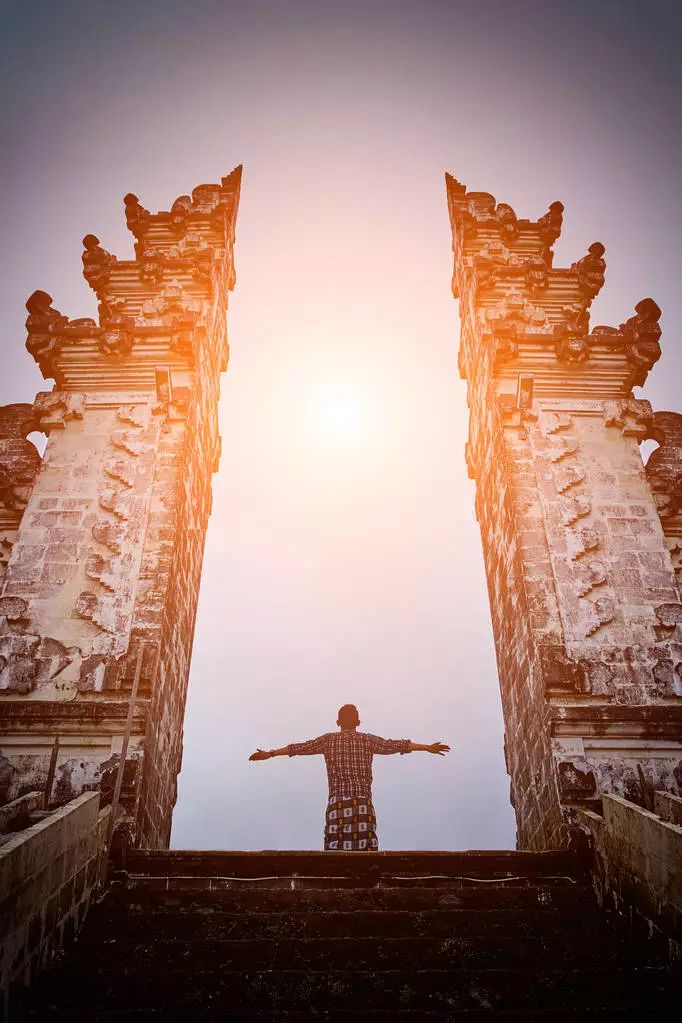 地球上长得最不像地球的地方,世界上最不像地球的地方景色