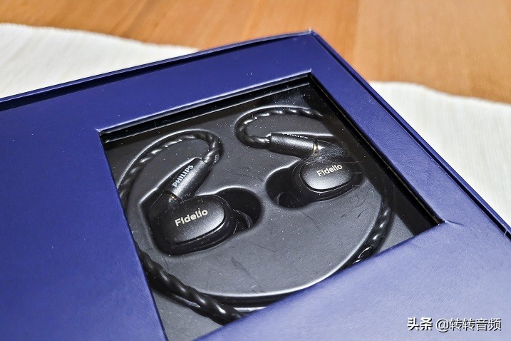 飞利浦s3201真实评测,音质惊艳耳机