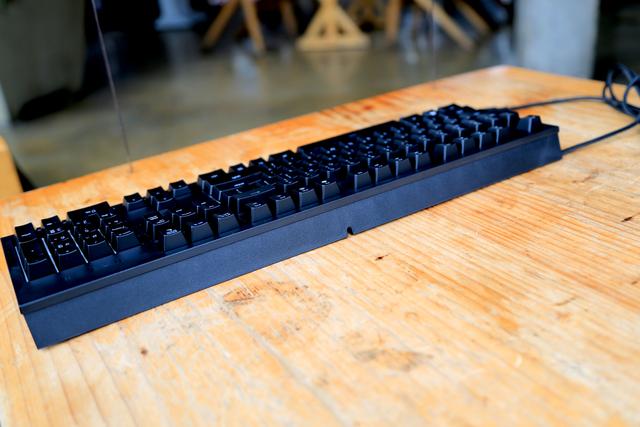 黑寡妇蜘蛛竞技版键盘拆解,黑寡妇蜘蛛绿轴2019款键盘