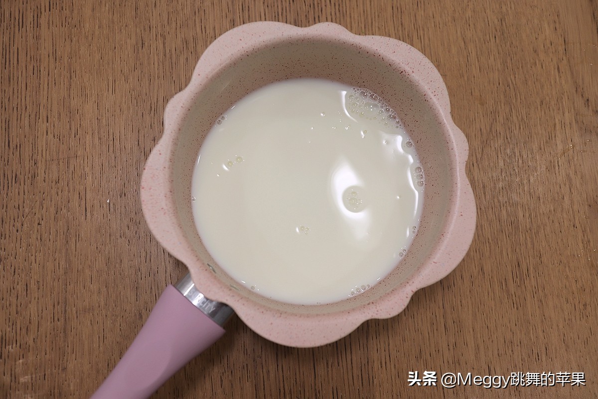 切开的草莓芒果放冰箱第二天能吃,草莓芒果晚上可不可以吃