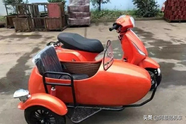 售价9800元，环爵HJ125边三轮，无级变速采用主流风格！