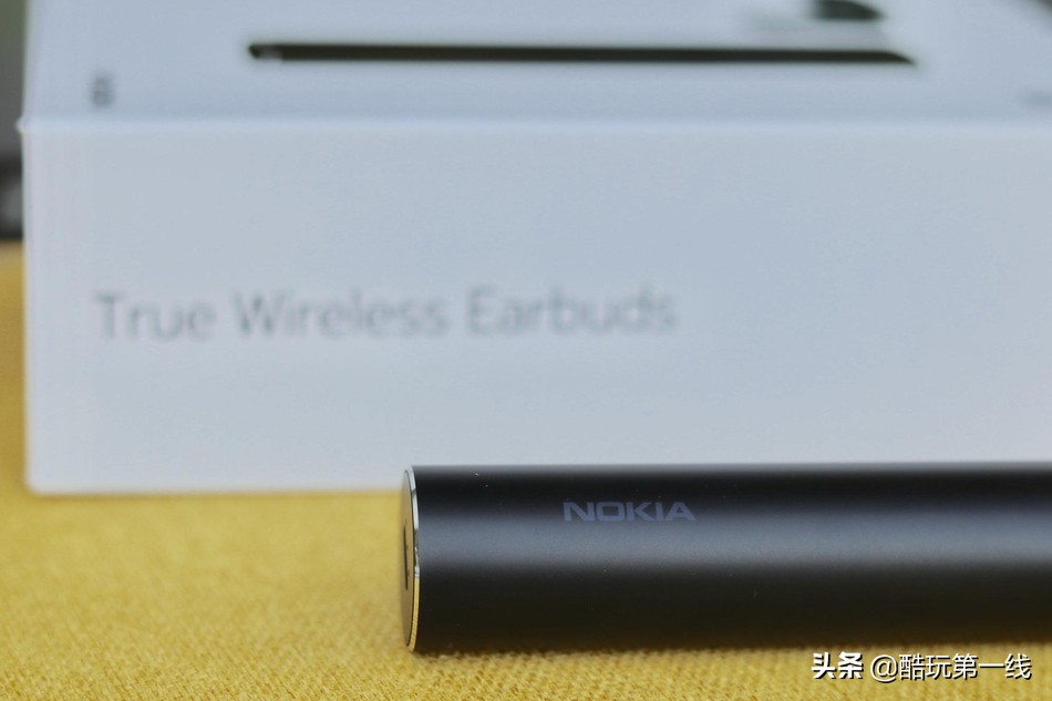 诺基亚真无线耳机bh-705,诺基亚bh-705使用方法