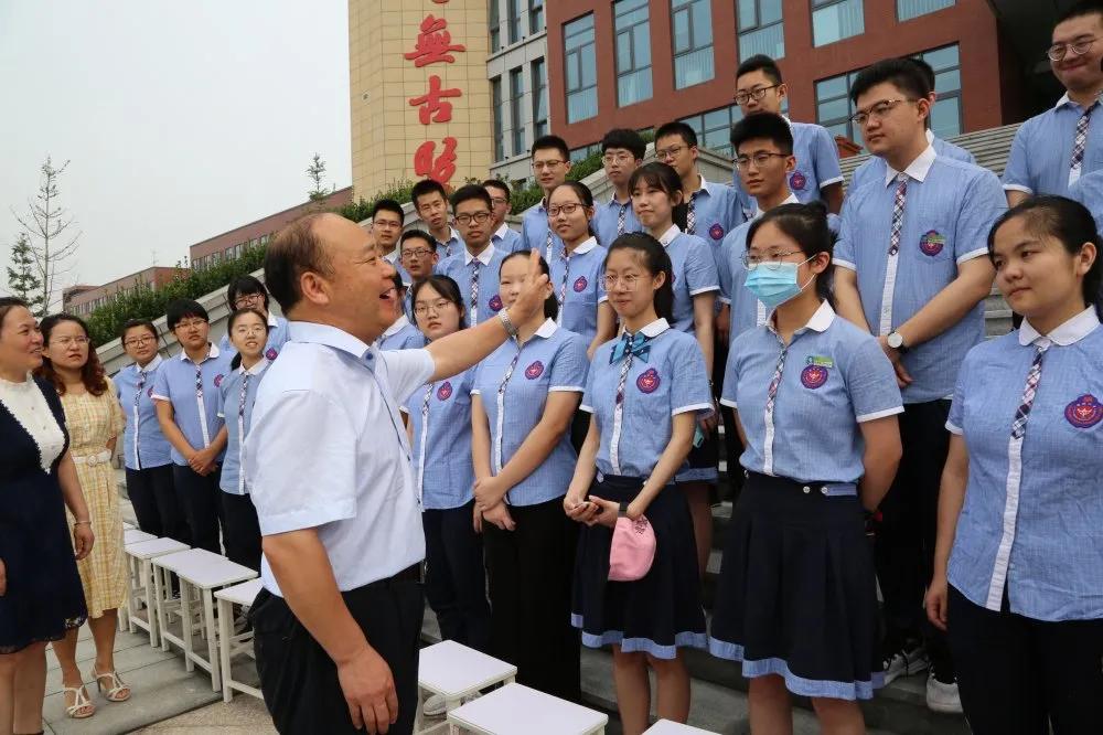 共赴一场心灵之约,山东省潍坊第四中学信心筑梦