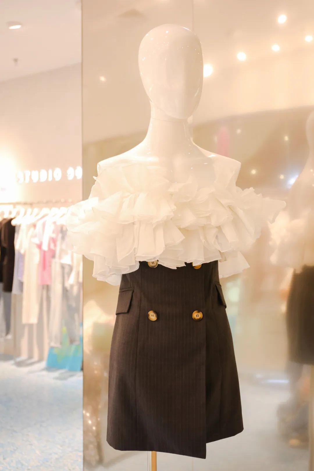 不看血亏!5.9折的克拉钻、买正装送正装的YSL,成都就这儿有