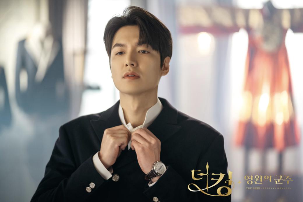 国王李敏镐视频,李敏镐皇帝与护卫