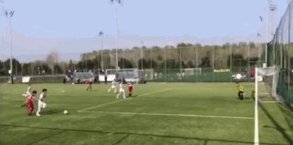 贝克汉姆c罗梅西感情,c罗培养儿子马特奥踢球