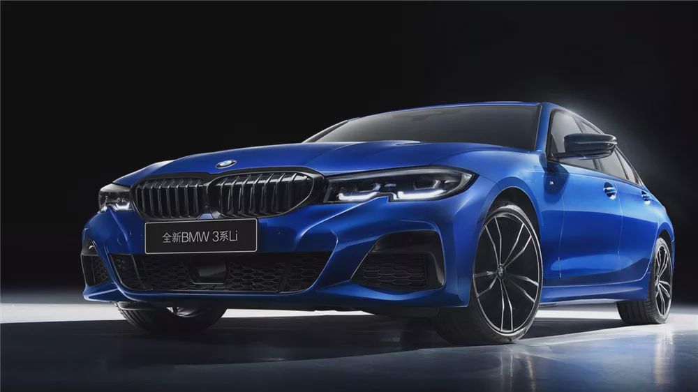 奥迪a4l45quattro臻选动感型,18款奥迪a4l45quattro试驾