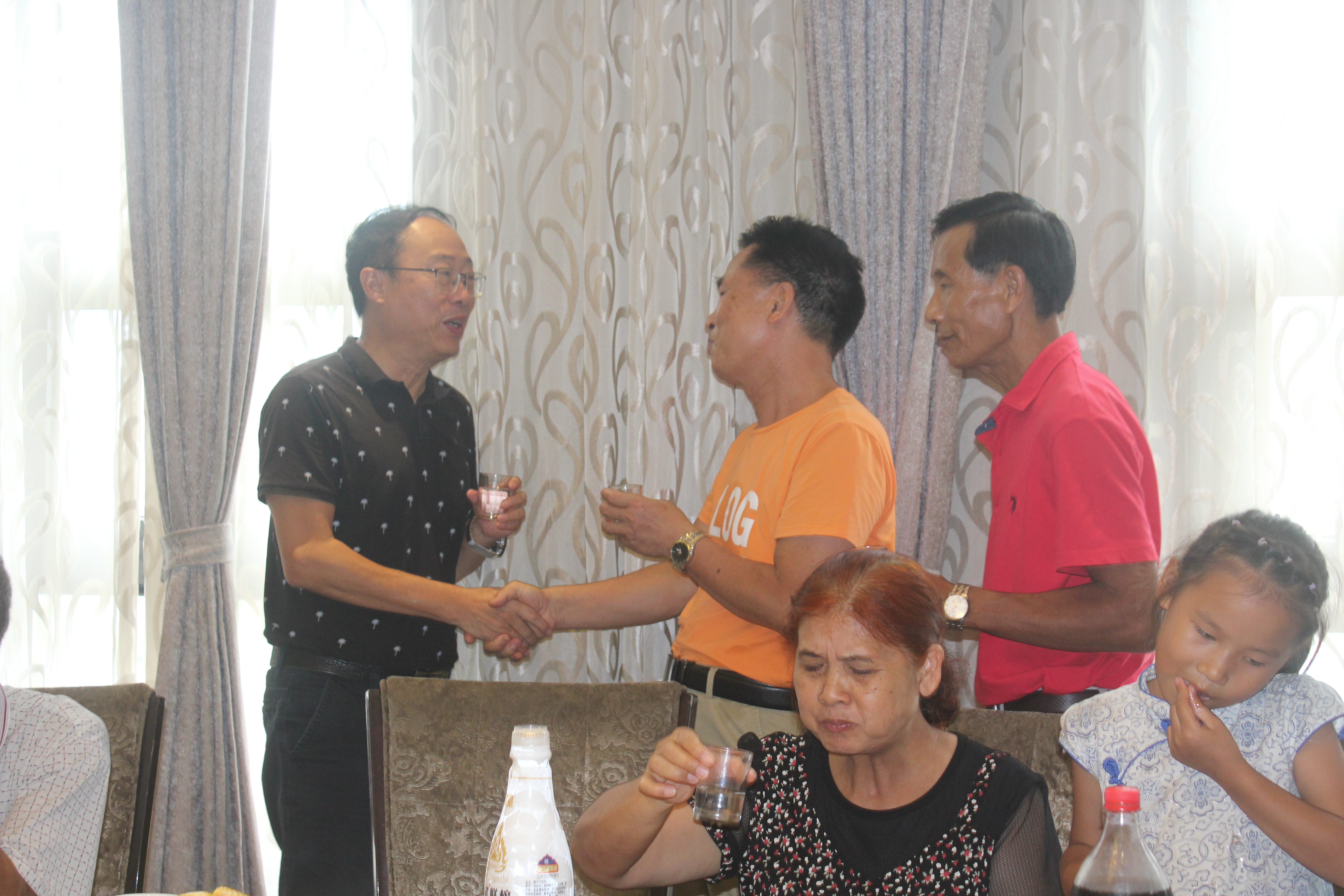 走进广空岁月永恒——地空导弹六团与四五八医院战友庆“八一”