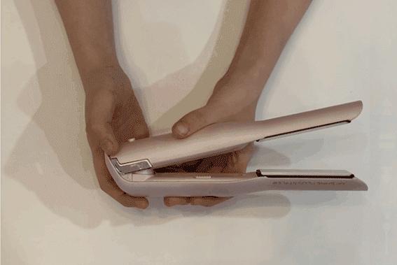 金晨：我们来自拍吧，张歆艺：先分我点头发...