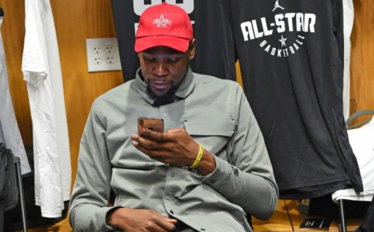 新第一人杜兰特5连发喷网友！KD无法掩盖软弱决定，注定不如詹皇