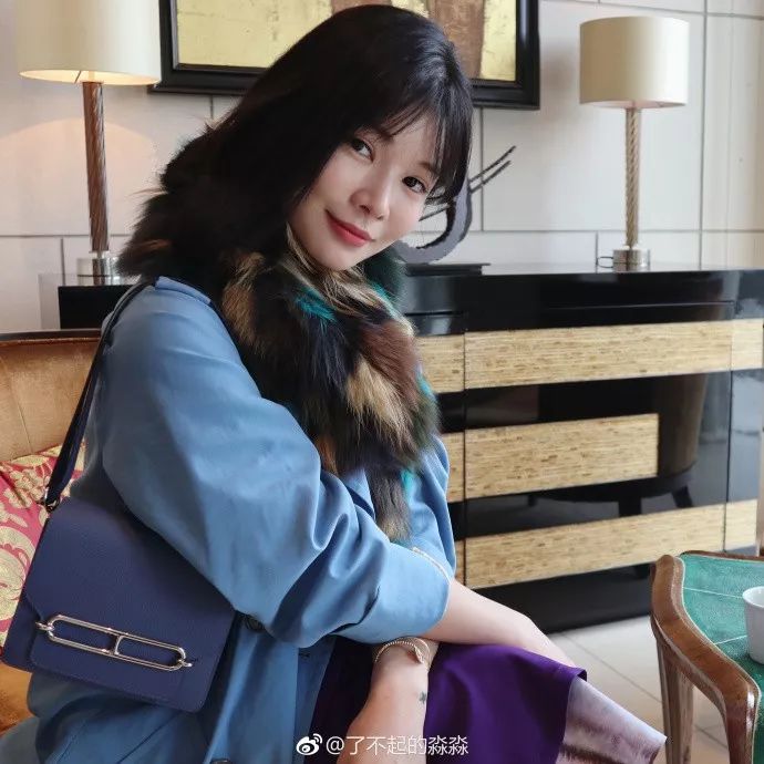 世上有两种白皮肤让你沉醉，一种是袁珊珊一种是你......