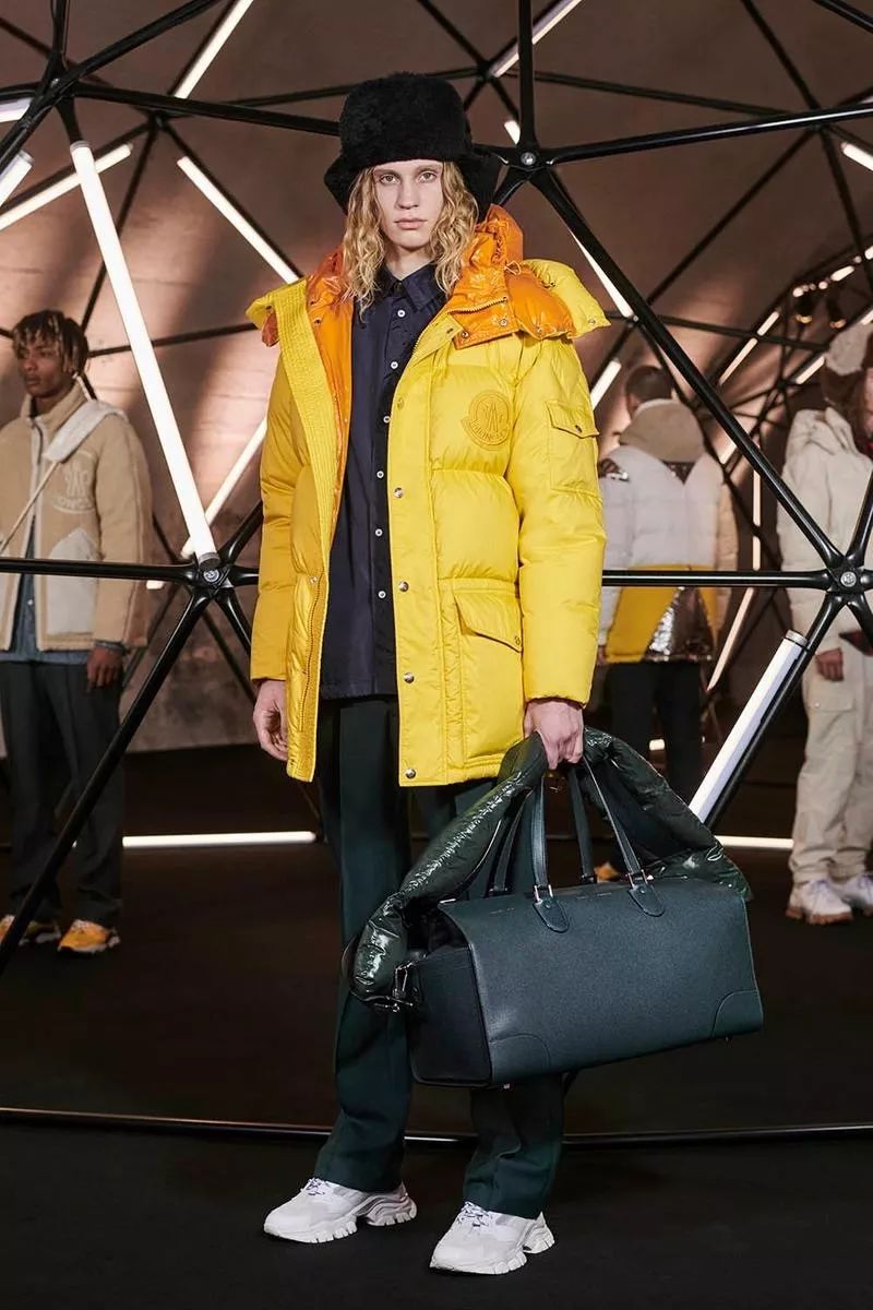 一分钟教你挑羽绒服几百到上万,170如何选择合适羽绒服