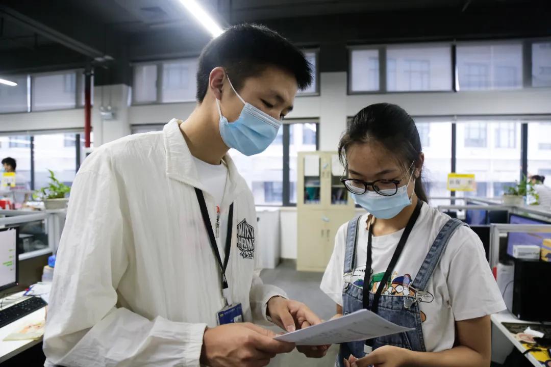 「我爱你，纳杰」乘风破浪勇于挑战