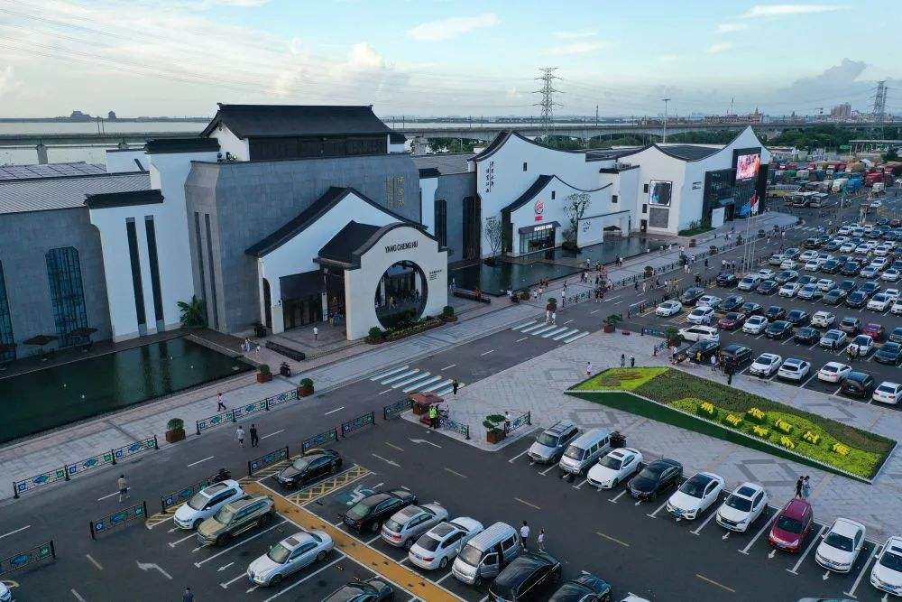 贵阳花果园附近有什么商圈,贵阳花果园世纪城有哪些区域