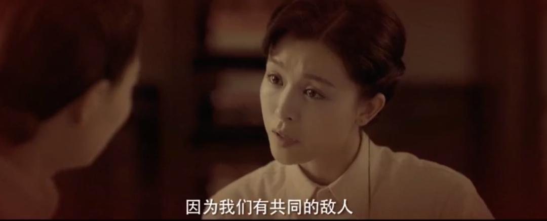 12年来无人超越，这姐妹花，撕得越狠爱越深