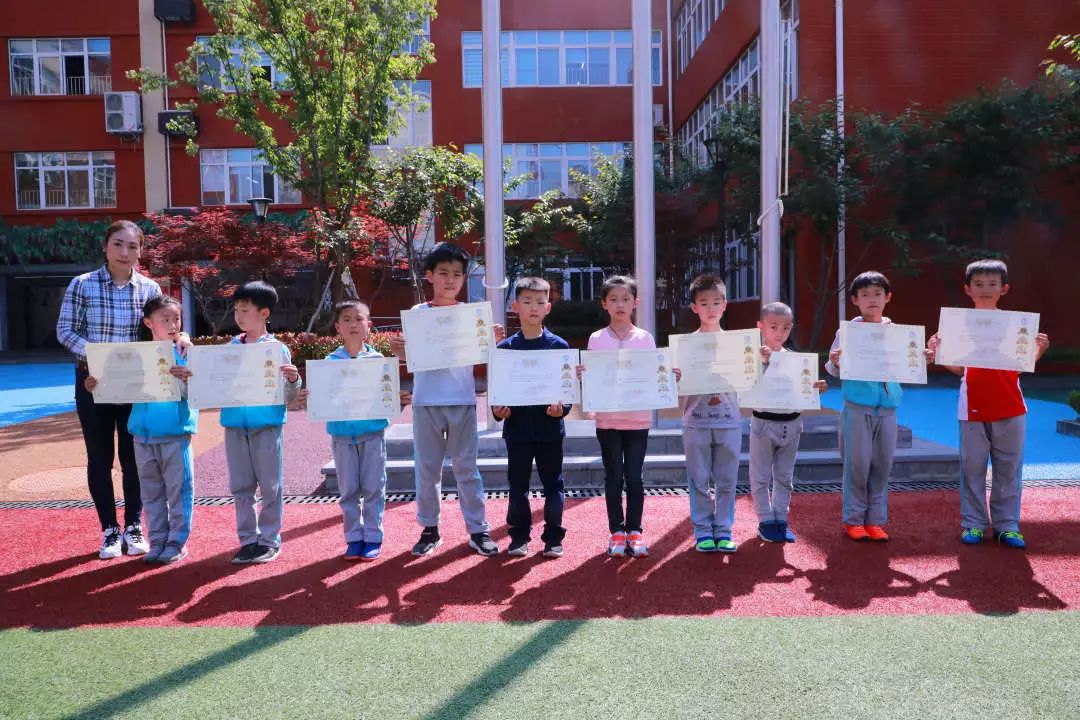 第二届校园足球赛拉开帷幕,曲江新区首届校园足球联赛