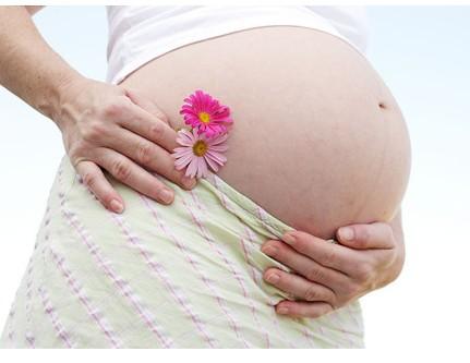 孕妇用孕妇枕头侧睡会压到宝宝吗,双胞胎孕妇侧睡会压到宝宝吗