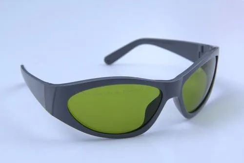 高温作业场所的防护措施有哪些,高温作业时注意哪几项防护