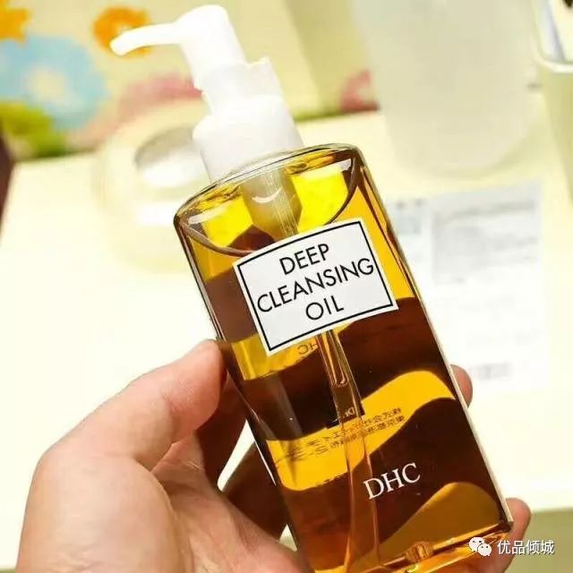 日本牌子黑色包装化妆品,日本著名的老牌化妆品牌