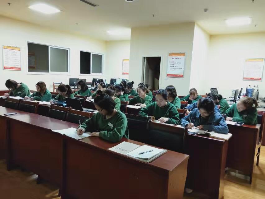 加盟幼儿教育机构项目推荐,幼儿园加盟跨世纪