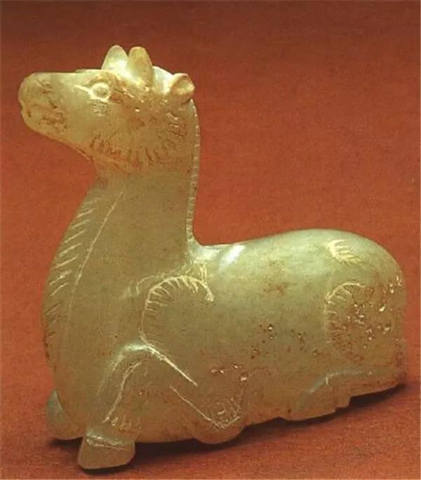 汉代玉的特征图片,汉代玉跪人造型特点