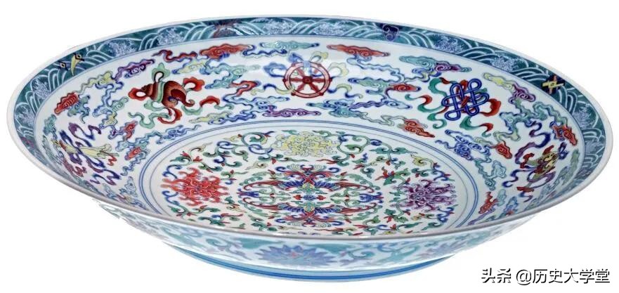 28亿的成化鸡缸杯,28亿的成化鸡缸杯到底贵在哪里