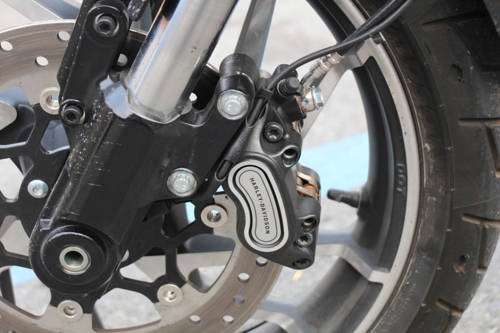 拥有一台摩托车的感受,哈雷有什么特别的