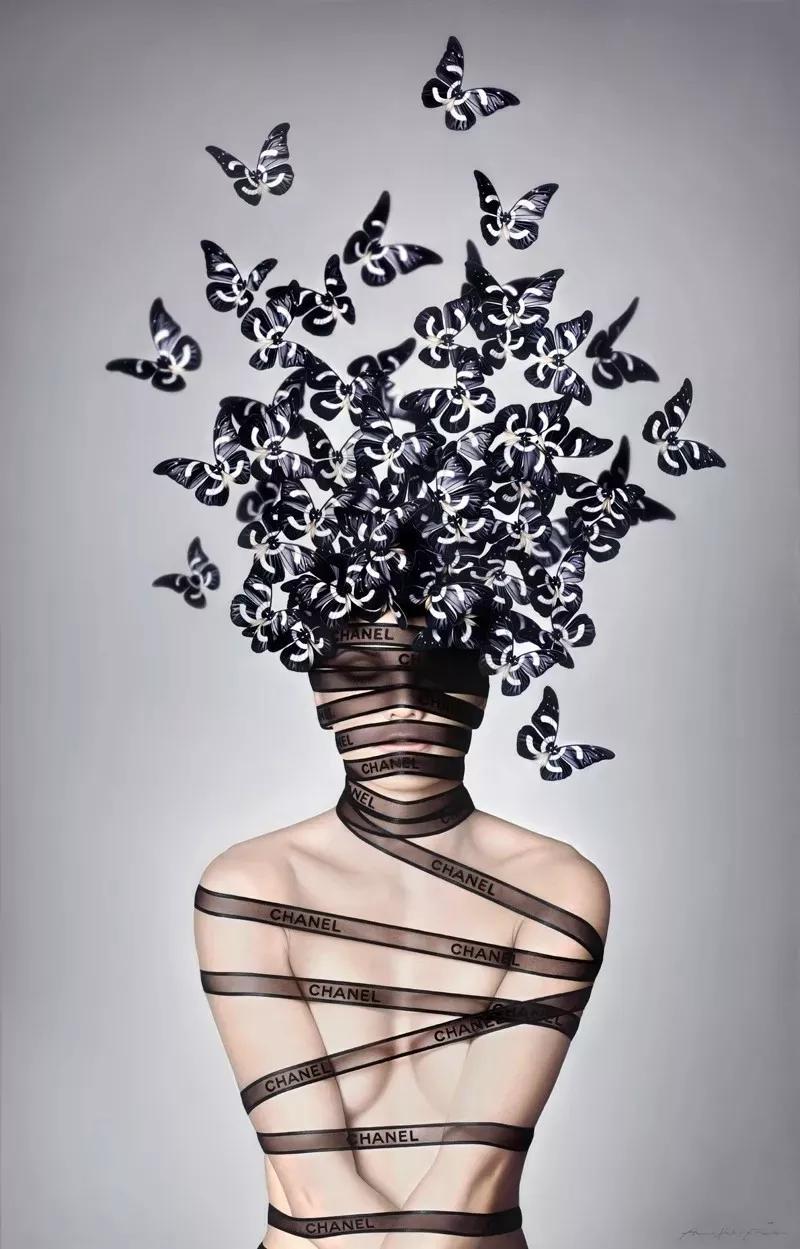 她画的人物栩栩如生用英文怎么说,她画的人物栩栩如生