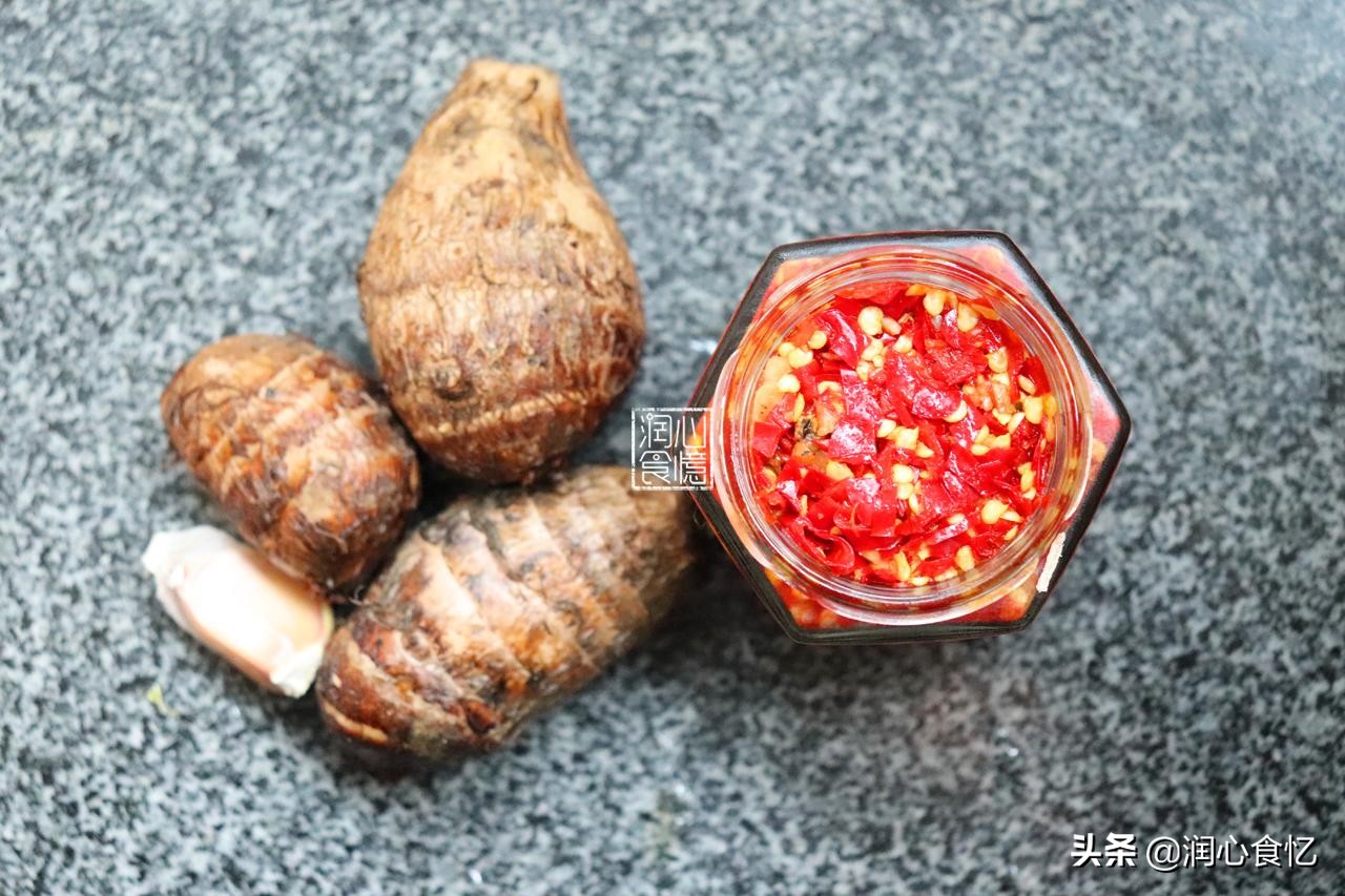 这菜一斤3块钱焯一焯,这菜35元一斤比肉还贵但真的好吃