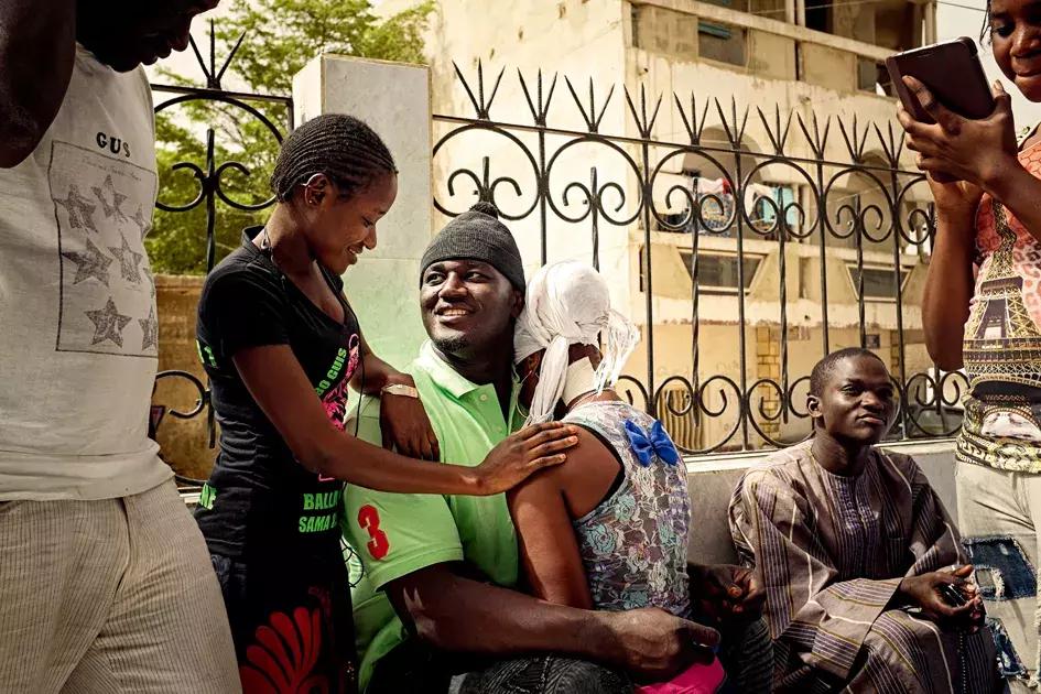 塞内加尔摔跤场景,塞内加尔人摔跤视频