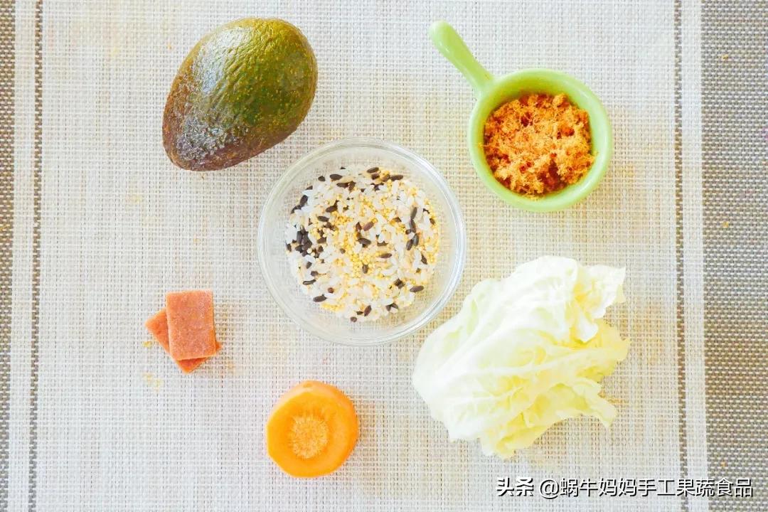 1岁宝宝食谱一日三餐简单做法,1岁宝宝一日三餐食谱安排表