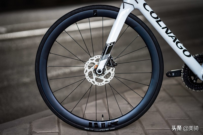 fulcrum碳刀和多特碳刀,碳刀轮组推荐蓝色