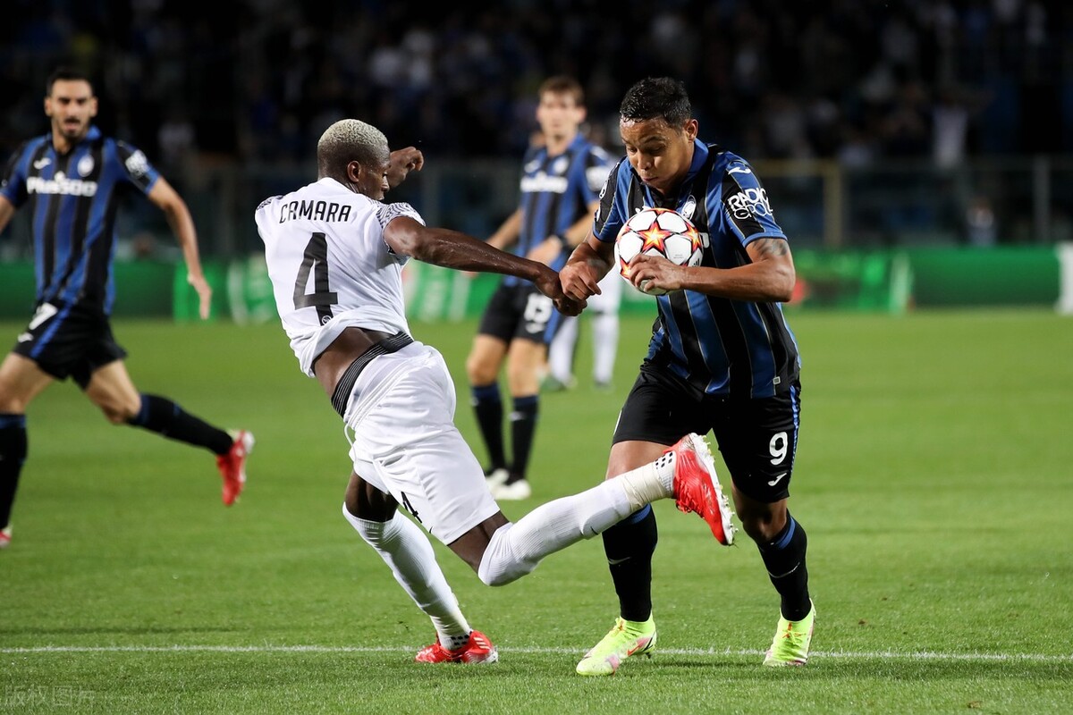 曼联0-1爆冷输给西汉姆联,曼联0-3惨败纽卡斯尔