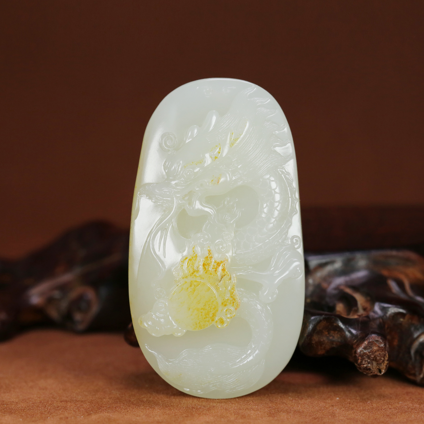 和田玉机工雕刻和手工雕刻的区别,和田玉雕刻和不雕刻