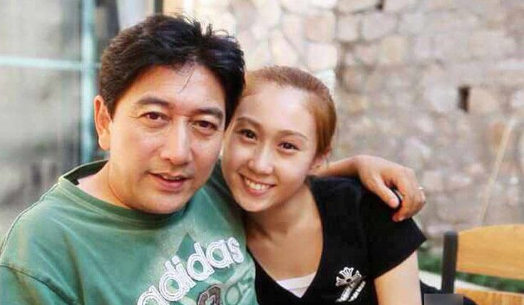 央视名嘴水均益谈女儿成长,水均益白岩松齐名的主持人