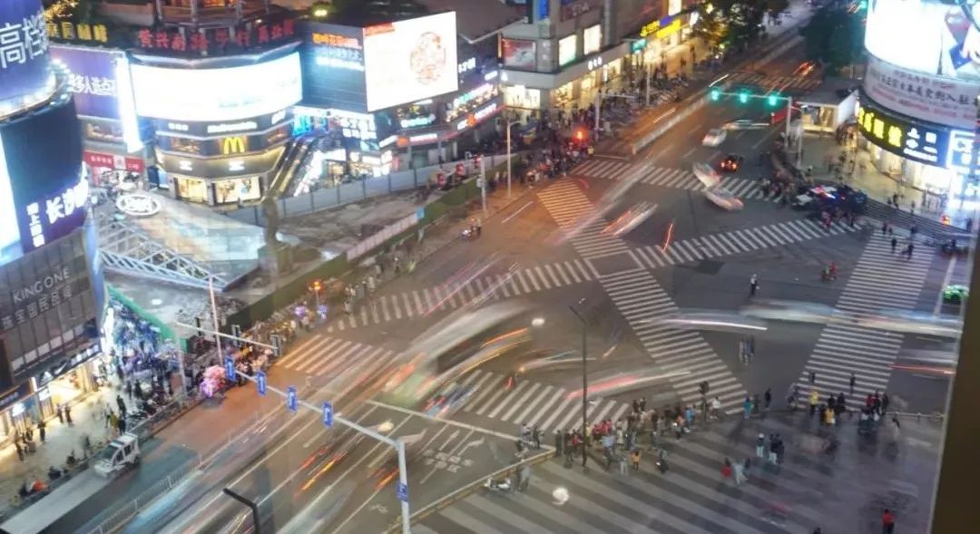 享受这个城市的美好,感受长沙这座不夜城