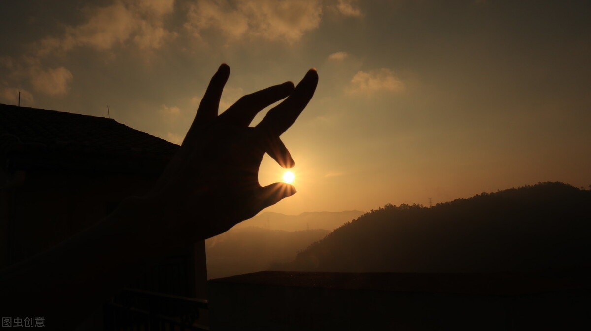 一句顶一万句服装文案,适合自己的才是最好的品牌文案